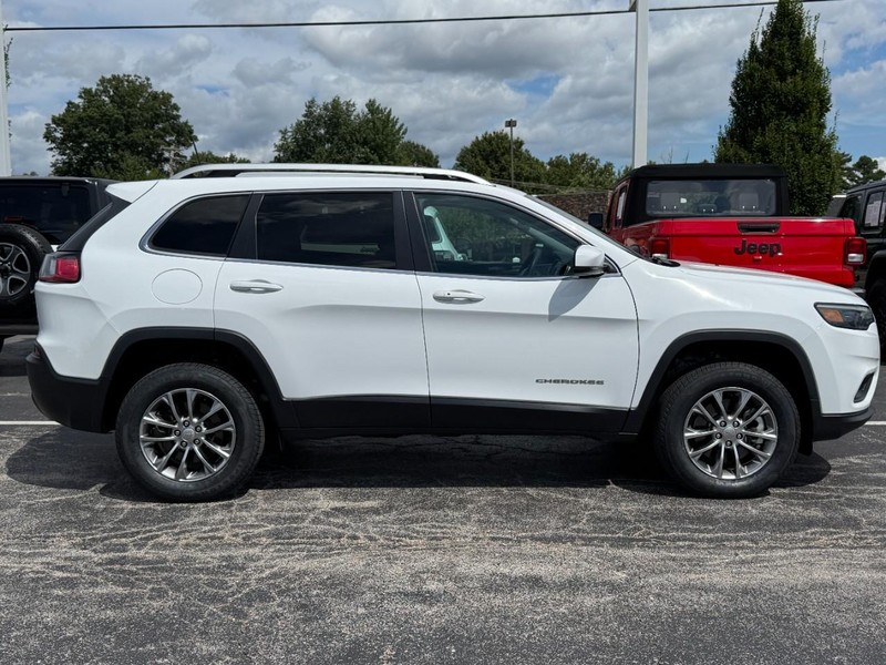 Jeep Cherokee Vehicle Image 03