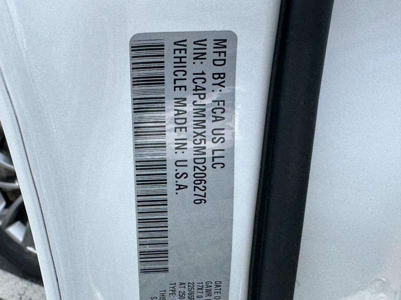 Jeep Cherokee Vehicle Image 32