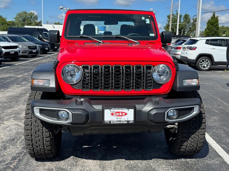 Jeep Gladiator Vehicle Image 11