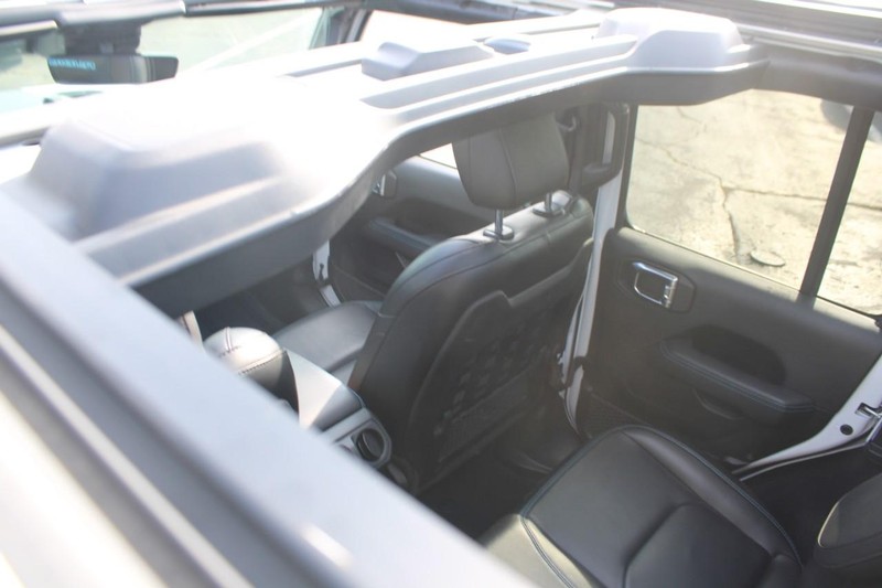 Jeep Wrangler 4xe Vehicle Image 08
