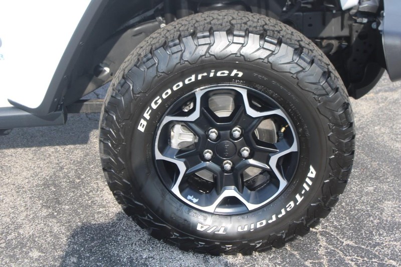 Jeep Wrangler 4xe Vehicle Image 23