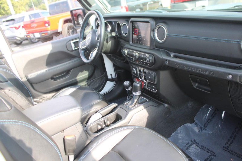 Jeep Wrangler 4xe Vehicle Image 26