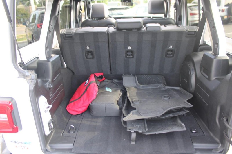 Jeep Wrangler 4xe Vehicle Image 29