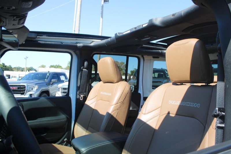 Jeep Wrangler 4xe Vehicle Image 07