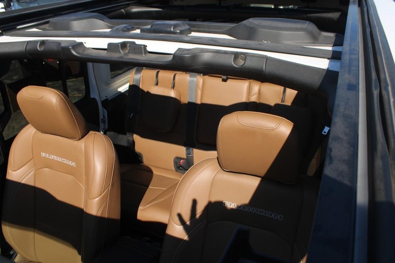 Jeep Wrangler 4xe Vehicle Image 09
