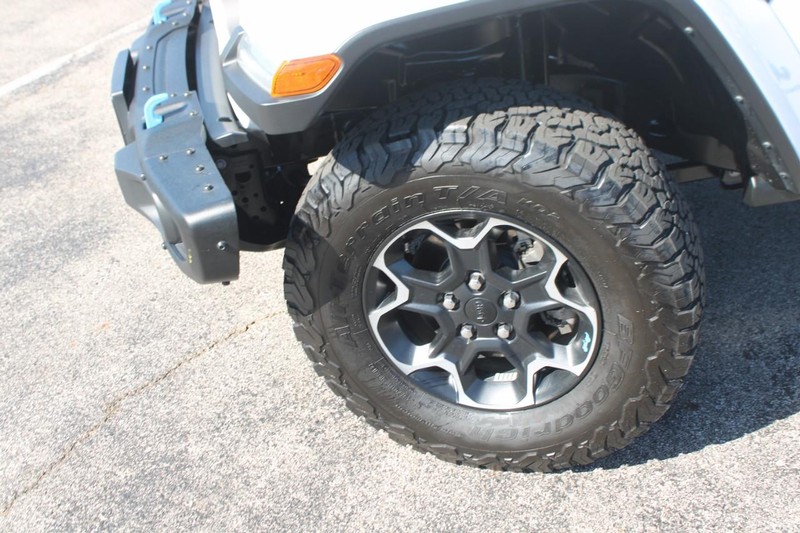 Jeep Wrangler 4xe Vehicle Image 17