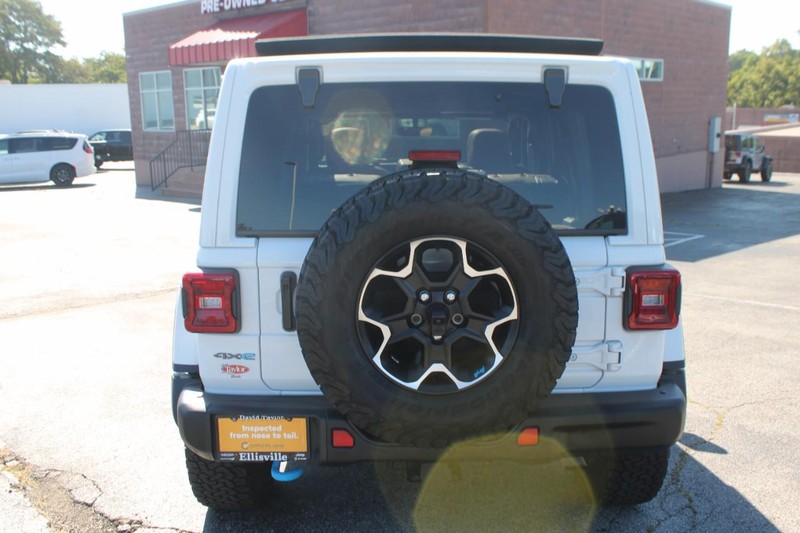 Jeep Wrangler 4xe Vehicle Image 21