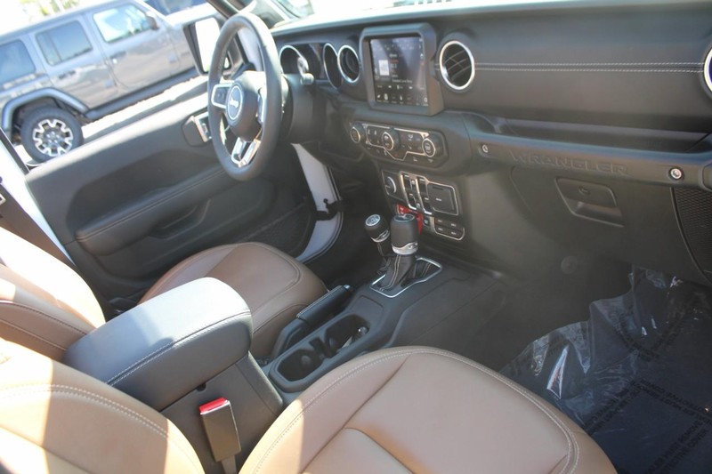Jeep Wrangler 4xe Vehicle Image 28