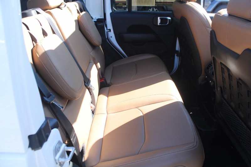 Jeep Wrangler 4xe Vehicle Image 29