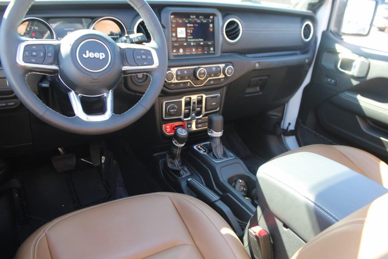 Jeep Wrangler 4xe Vehicle Image 36