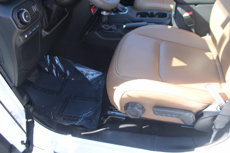 Jeep Wrangler 4xe Vehicle Image 37