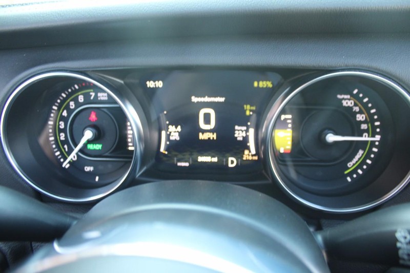 Jeep Wrangler 4xe Vehicle Image 40
