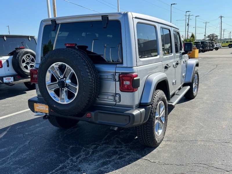 Jeep Wrangler Vehicle Image 04
