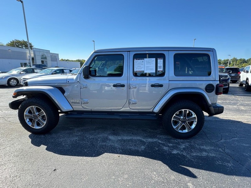 Jeep Wrangler Vehicle Image 09