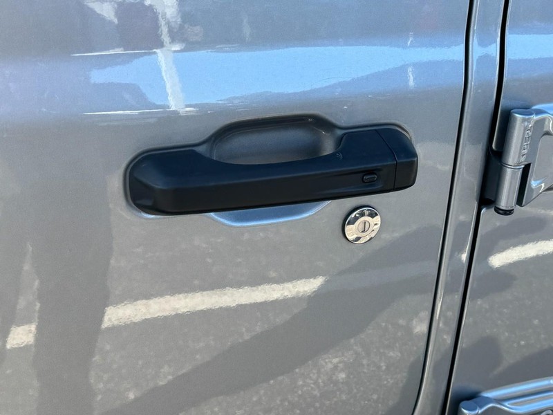 Jeep Wrangler Vehicle Image 15
