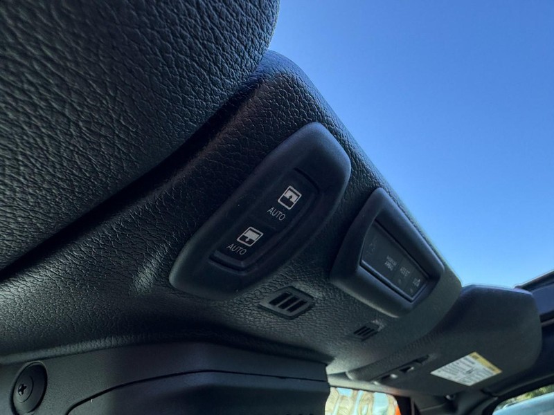 Jeep Wrangler Vehicle Image 29