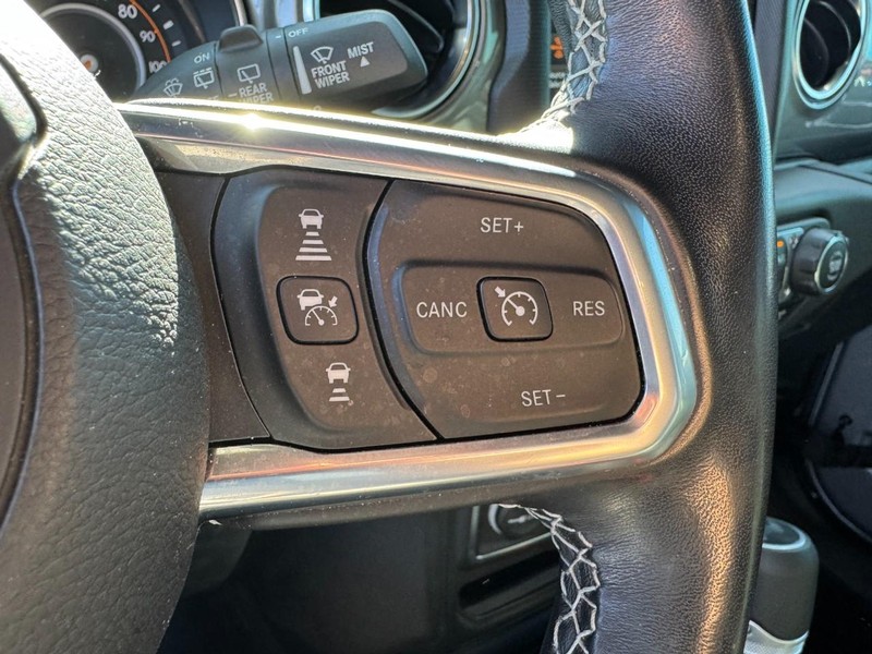 Jeep Wrangler Vehicle Image 33