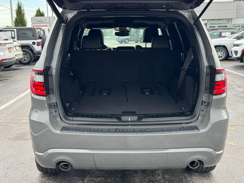 Dodge Durango Vehicle Image 16