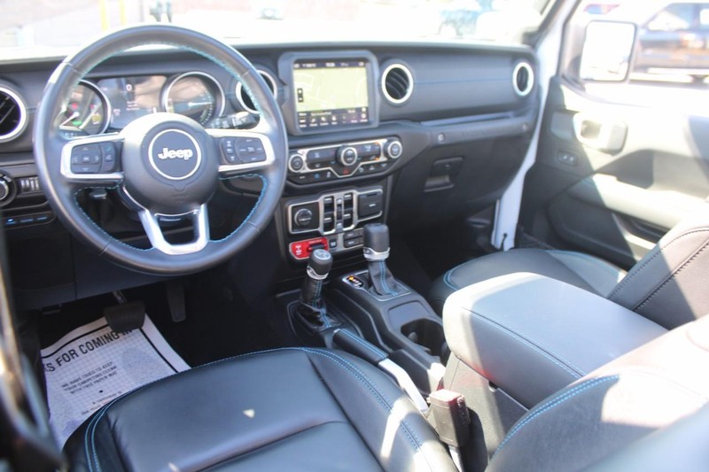 Jeep Wrangler 4xe Vehicle Image 24