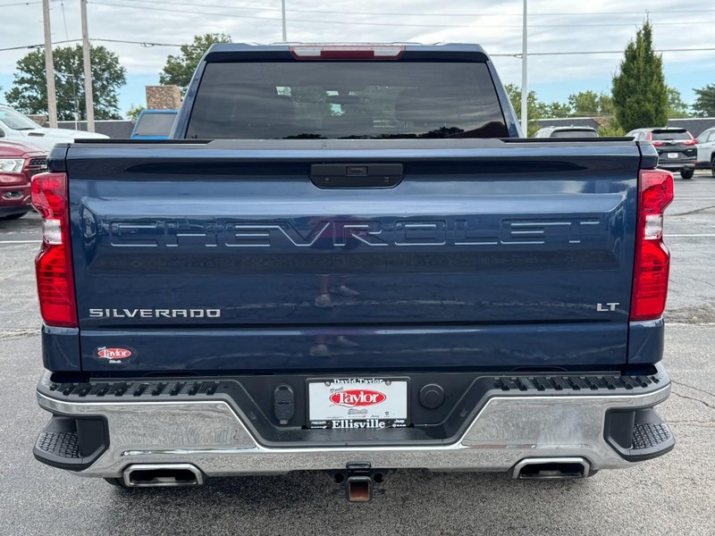 Chevrolet Silverado 1500 LTD Vehicle Image 17
