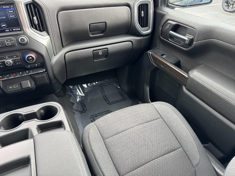 Chevrolet Silverado 1500 LTD Vehicle Image 25