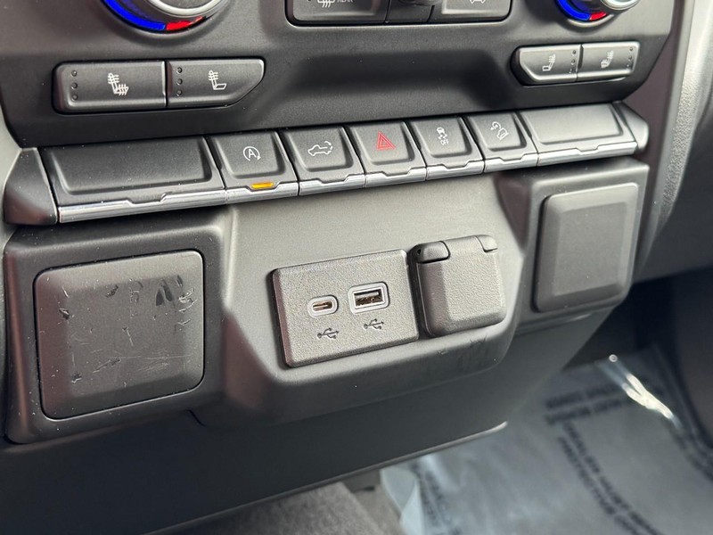 Chevrolet Silverado 1500 LTD Vehicle Image 30