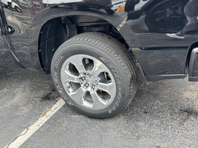 Ram 1500 Vehicle Image 08