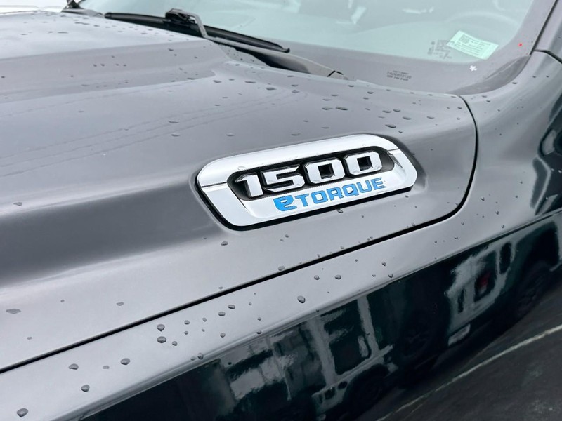 Ram 1500 Vehicle Image 13