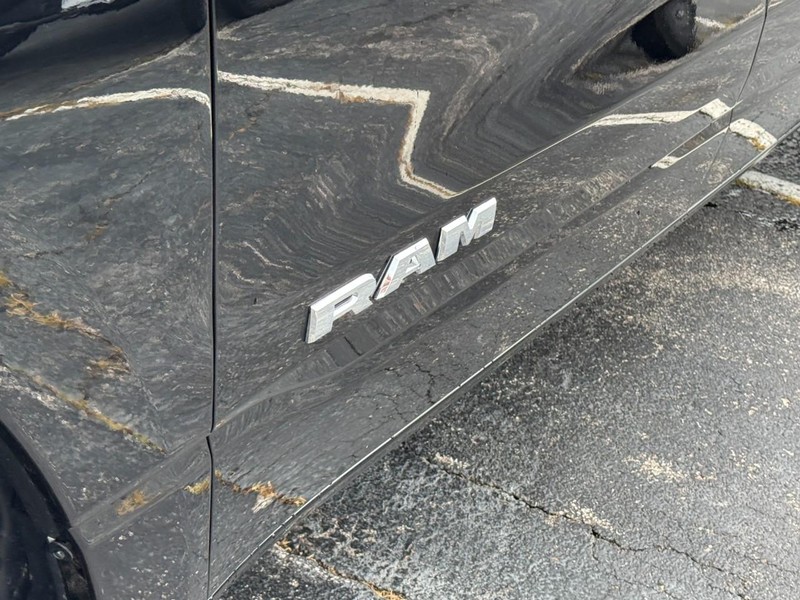 Ram 1500 Vehicle Image 14