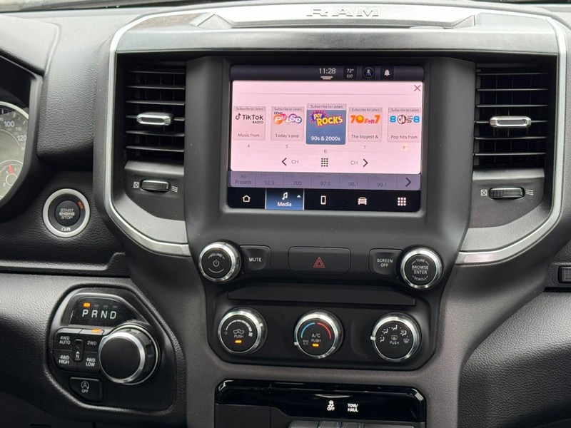 Ram 1500 Vehicle Image 22