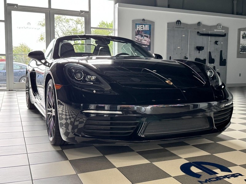 Porsche 718 Boxster Vehicle Image 02