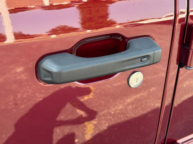 Jeep Gladiator Vehicle Image 14