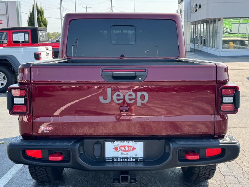 Jeep Gladiator Vehicle Image 15