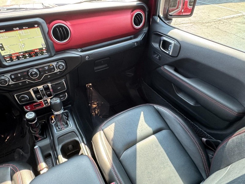 Jeep Gladiator Vehicle Image 23