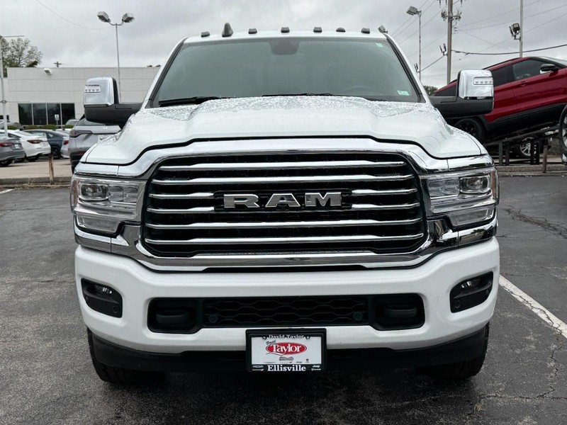 Ram 3500 Vehicle Image 11