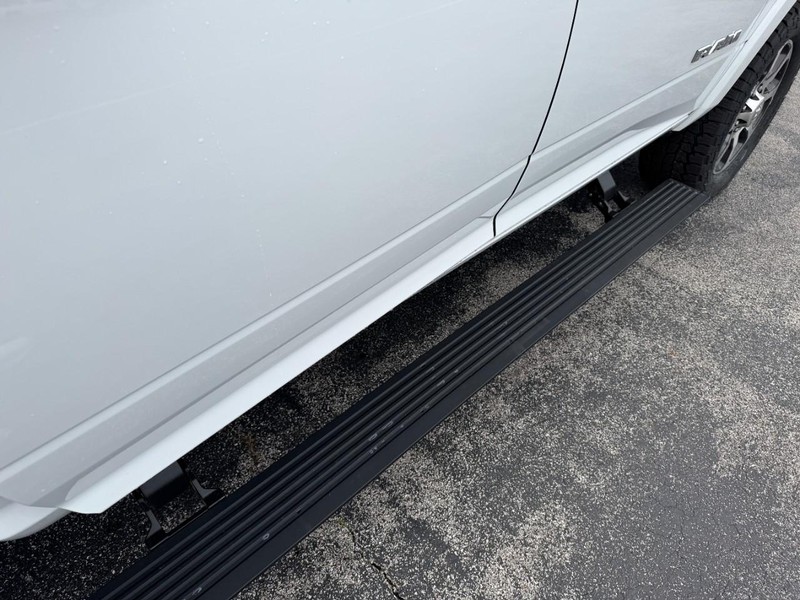 Ram 3500 Vehicle Image 18