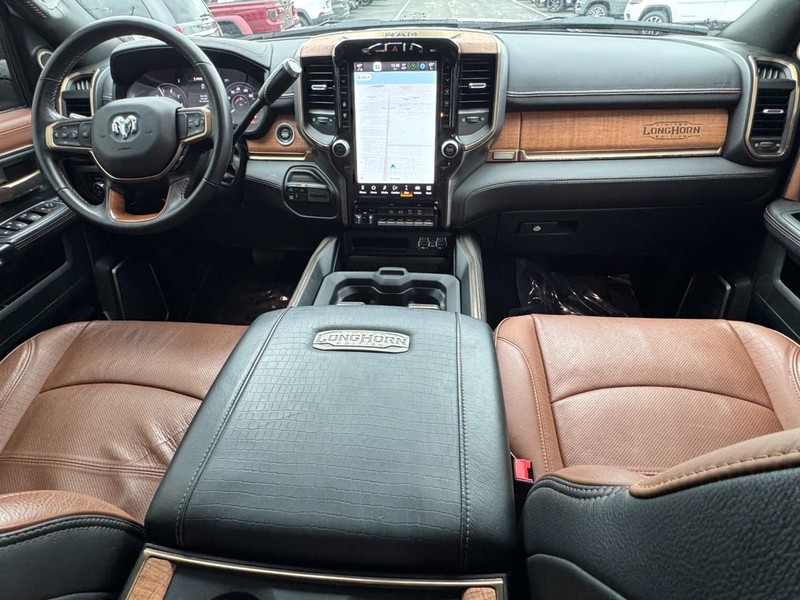 Ram 3500 Vehicle Image 20