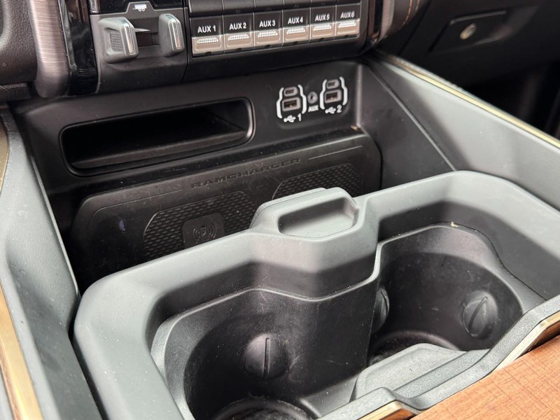 Ram 3500 Vehicle Image 30