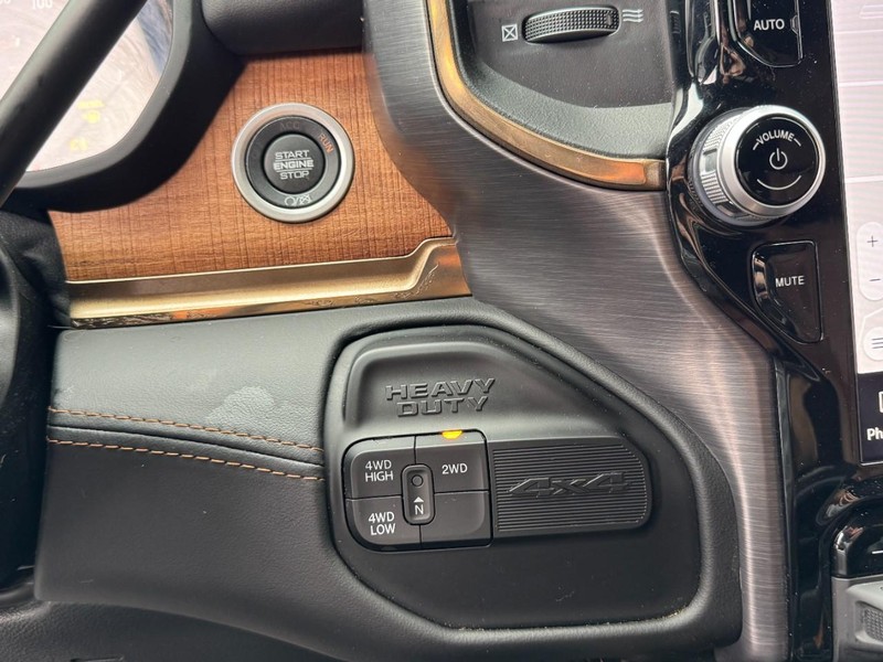 Ram 3500 Vehicle Image 31