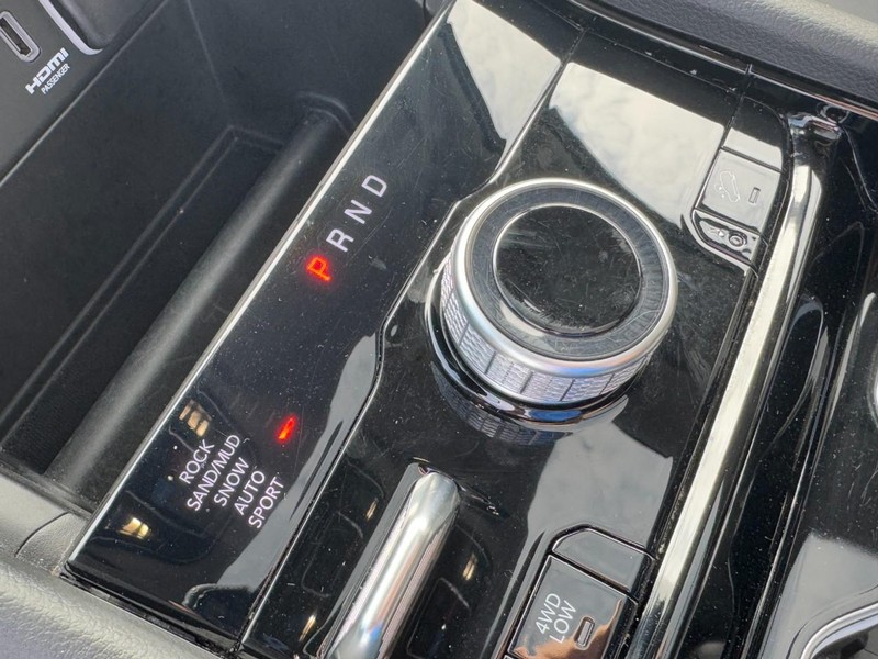 Jeep Grand Cherokee 4xe Vehicle Image 31