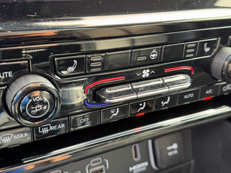 Jeep Grand Cherokee 4xe Vehicle Image 33