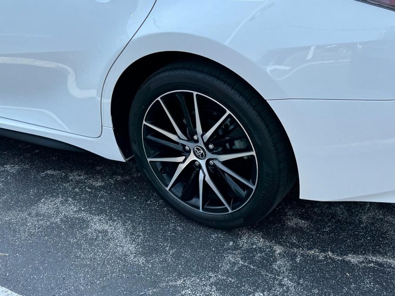 Toyota Camry Vehicle Image 07
