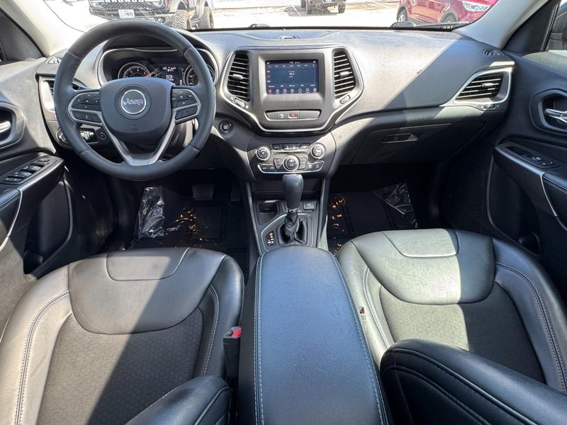 Jeep Cherokee Vehicle Image 20