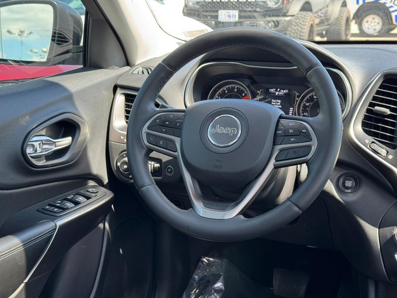 Jeep Cherokee Vehicle Image 21