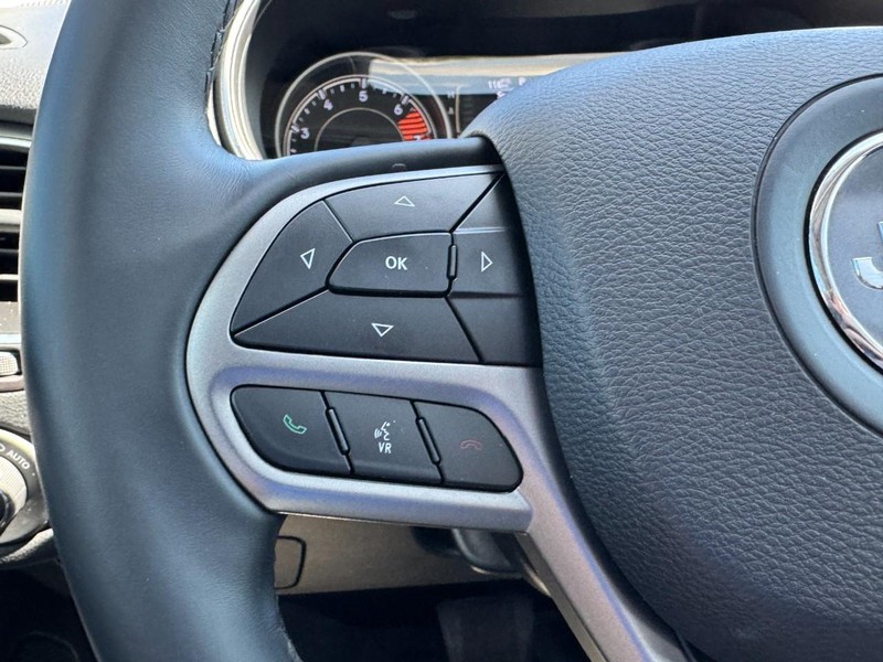 Jeep Cherokee Vehicle Image 26