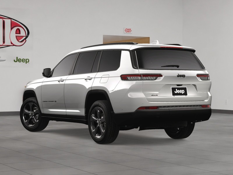 Jeep Grand Cherokee L Vehicle Image 04