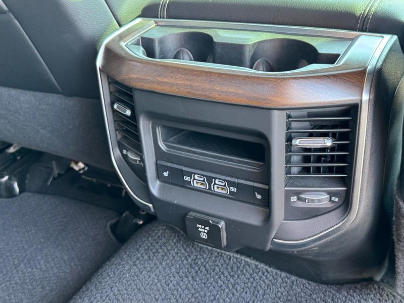 Ram 3500 Vehicle Image 22