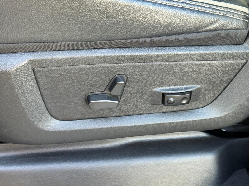 Ram 3500 Vehicle Image 36