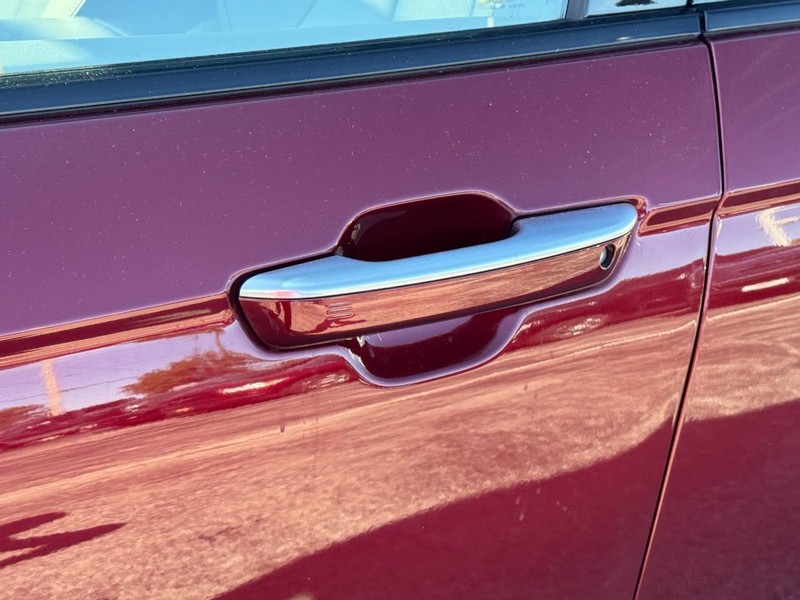 Jeep Grand Cherokee 4xe Vehicle Image 13