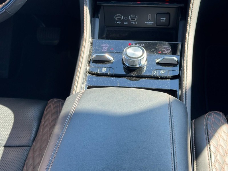 Jeep Grand Cherokee 4xe Vehicle Image 26